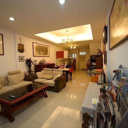 花蓮快樂腳旅宿 Hualien City Exterior foto